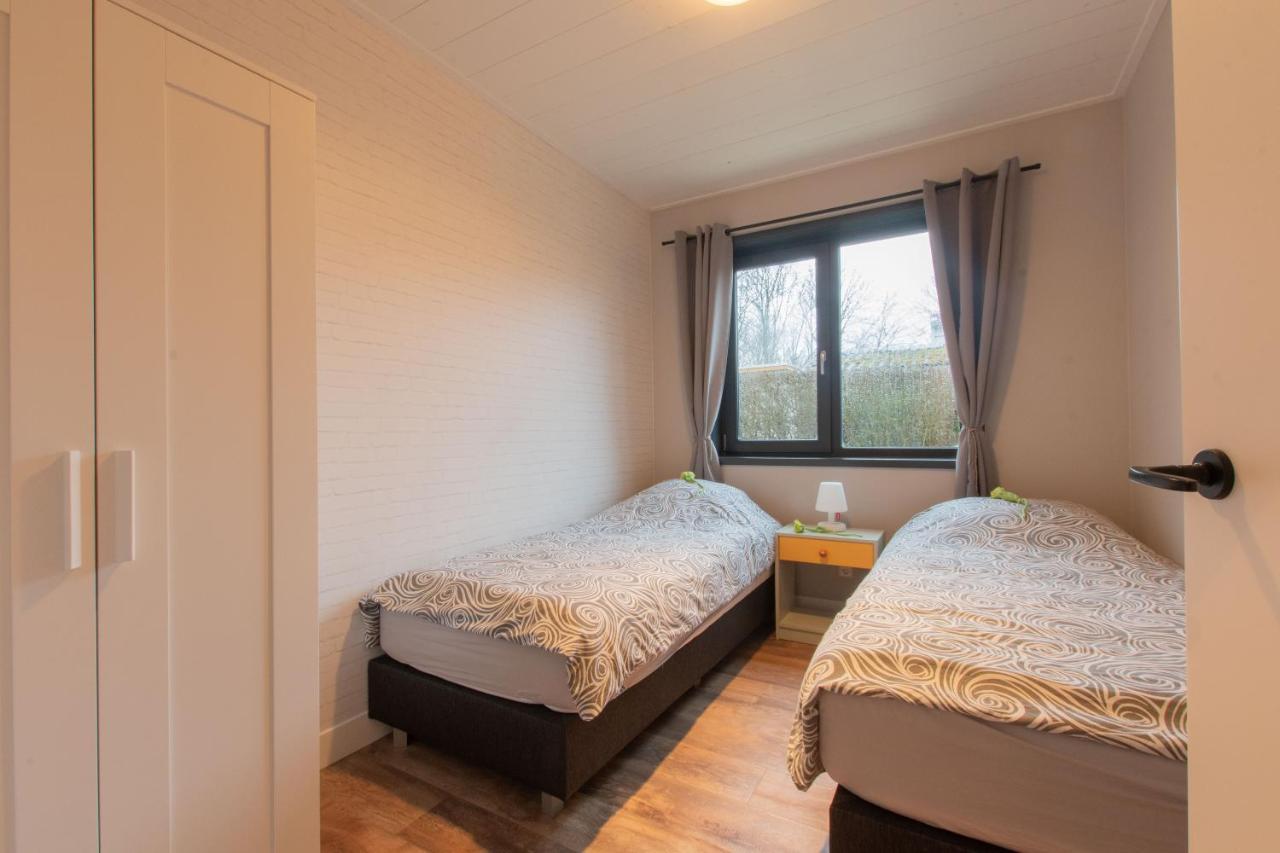 Stijlvol Ingerichte Bungalow In Baarland Exteriér fotografie