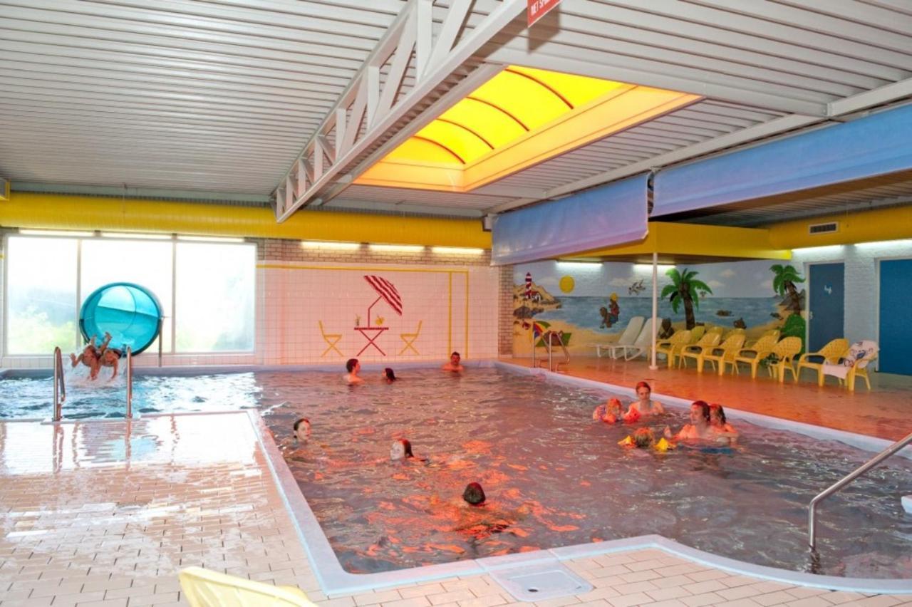 Stijlvol Ingerichte Bungalow In Baarland Exteriér fotografie